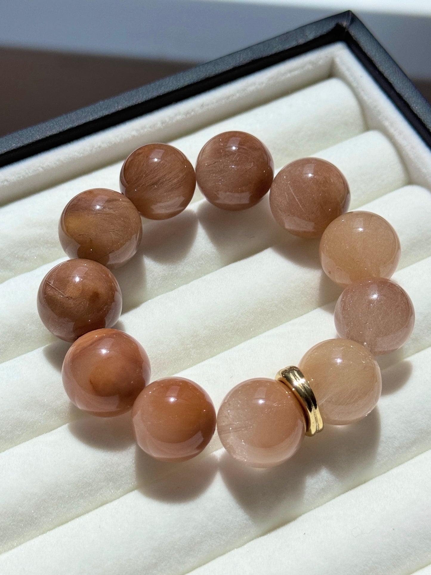Pudding Milk Tea 布丁奶茶 18.5mm Rutilated Quartz Bracelet