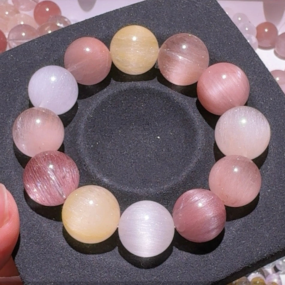 Rutilated Quartz Bracelet
猫眼兔毛 15mm