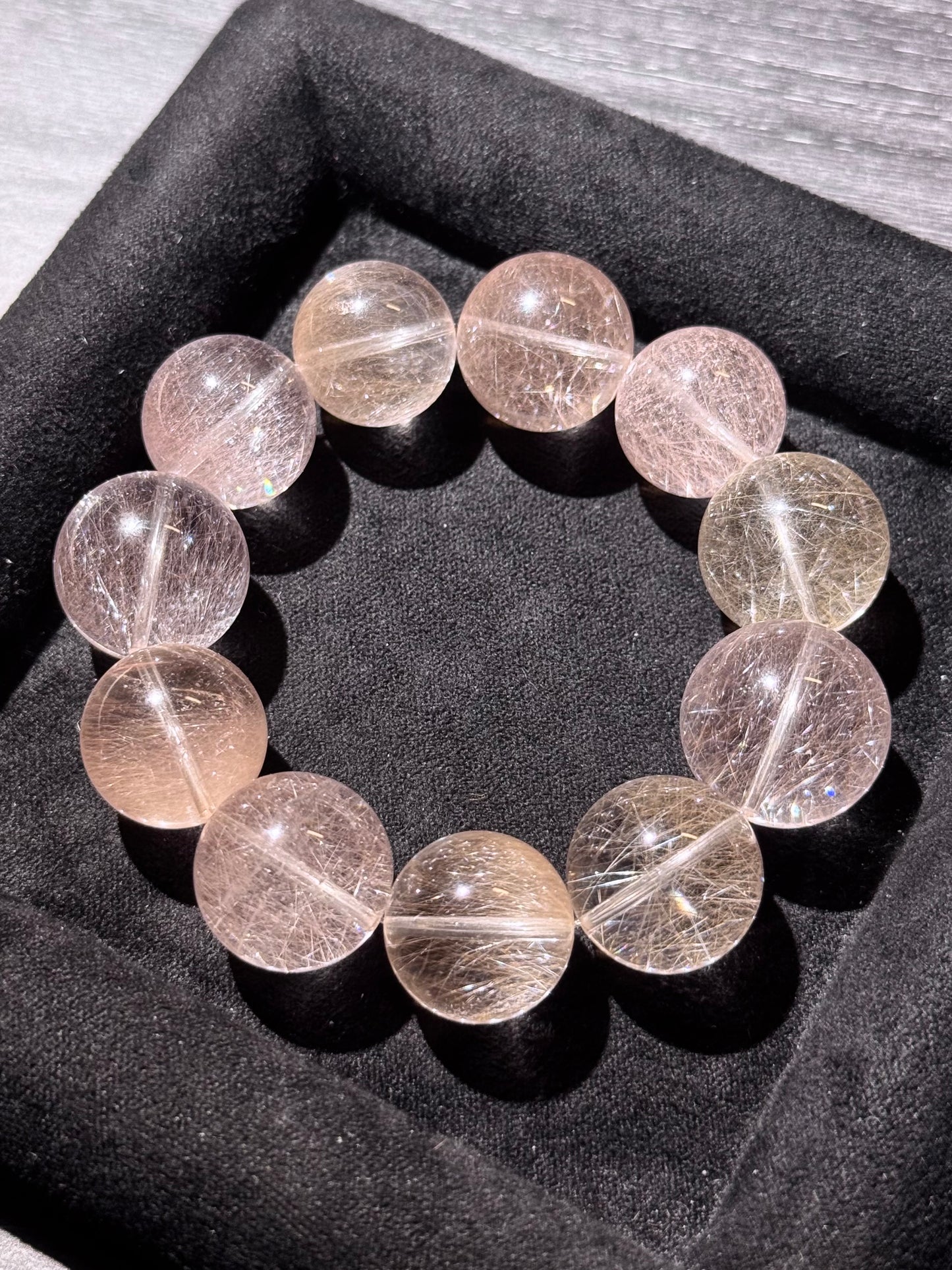 On Sale❗️Pink Rabbit Hair Quartz 漏 粉钢丝兔毛 (17-18mm)