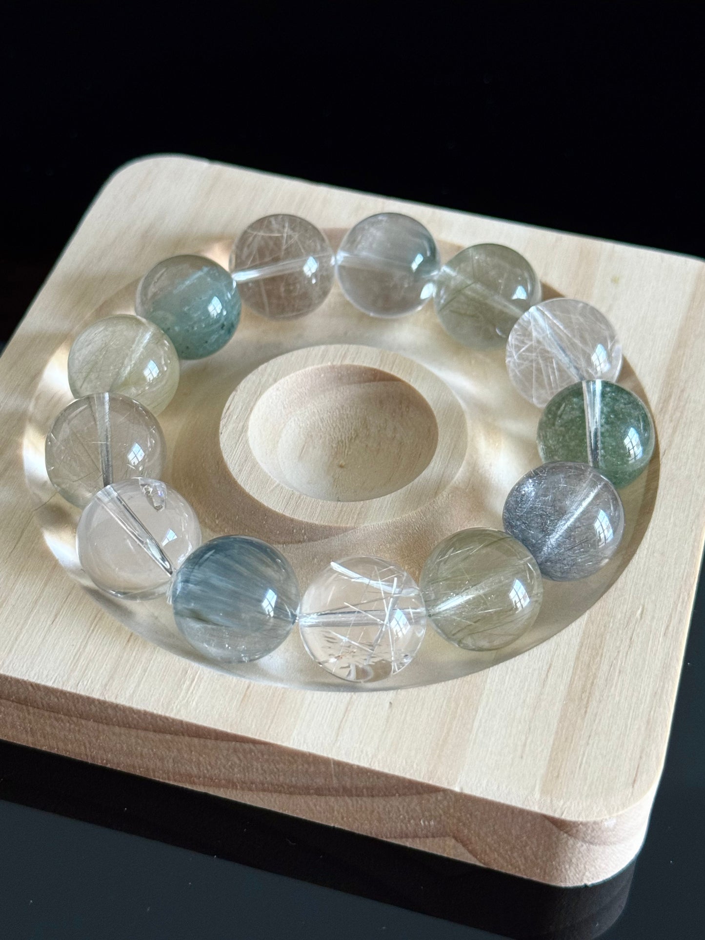一叶之庭 蓝兔绿兔雪霜发 Rutilated Quartz(15-16mm)