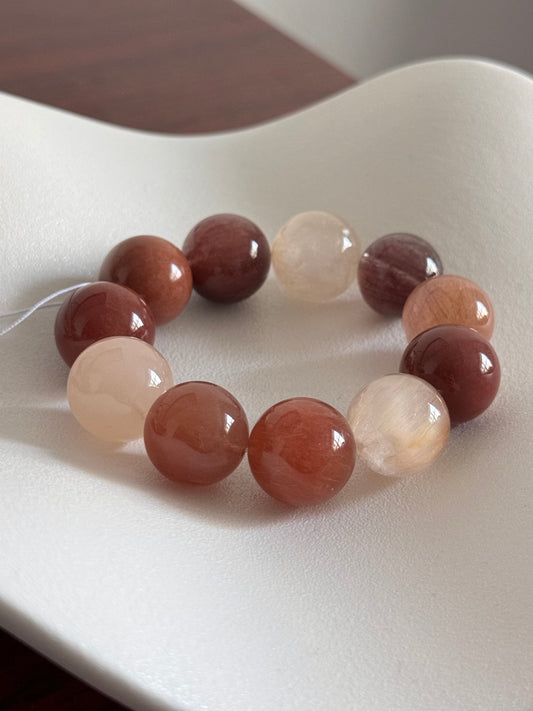 Lost Cherry – Cherry-Toned Rabbit Hair Quartz 失落樱桃（16-17mm）