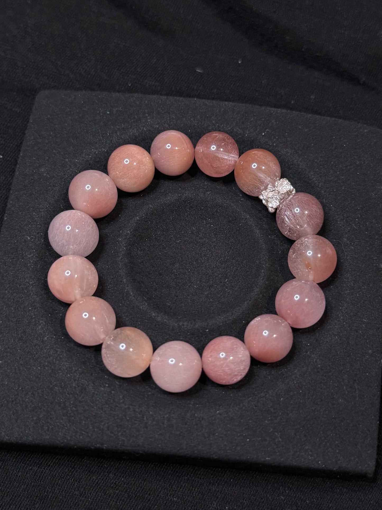 微渐变豆沙粉兔 Rutilated Quartz(12mm)