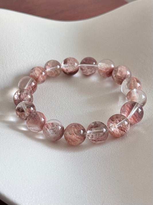 Pink Phantom Quartz with Layered Inclusions 粉千层幽灵 （10-11mm）