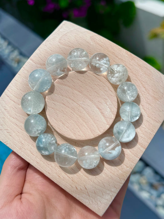 Sky Blue Round-Bead Curl Quartz 天空蓝团子（14-15mm）