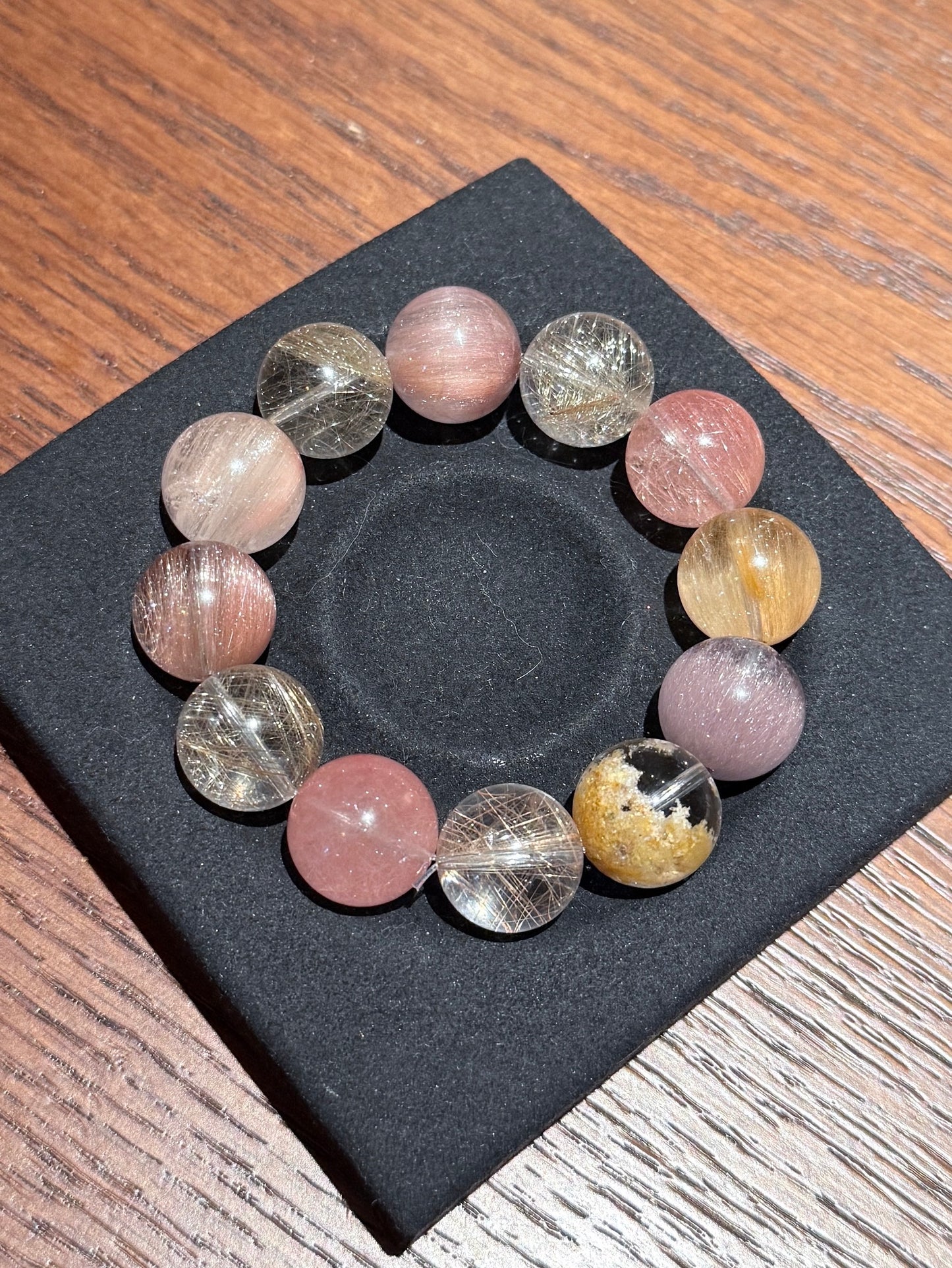 售出欣赏 夜桂花 Rutilated Quartz(15-16mm)