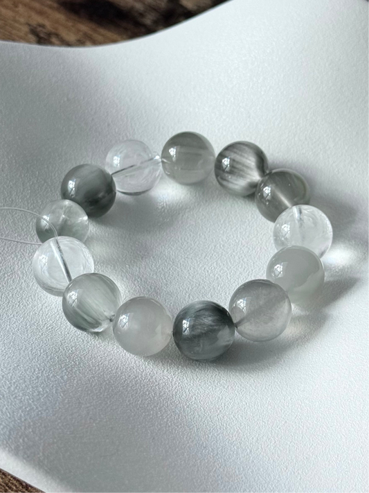 Distant Mountain Grey Rabbit Hair Quartz 远山灰兔毛 (14mm)